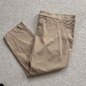 Old Navy Women’s Khaki Pixie Ankle Pants